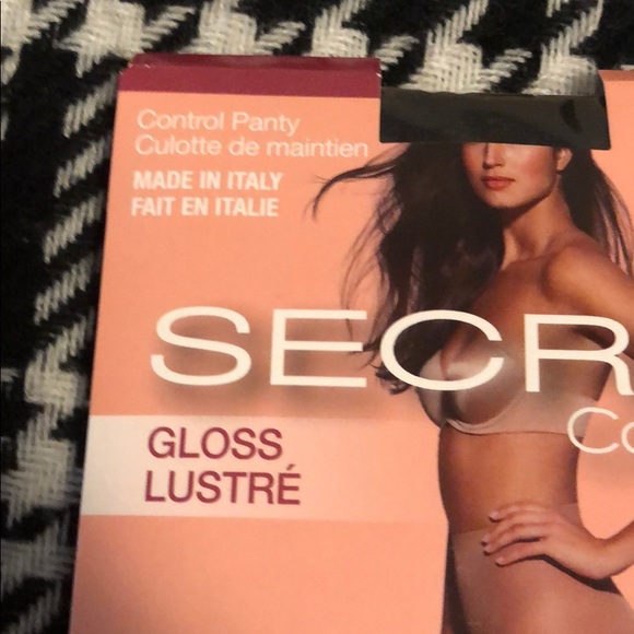 Secret Collection Gloss Control Pantyhose - Picture 5 of 10